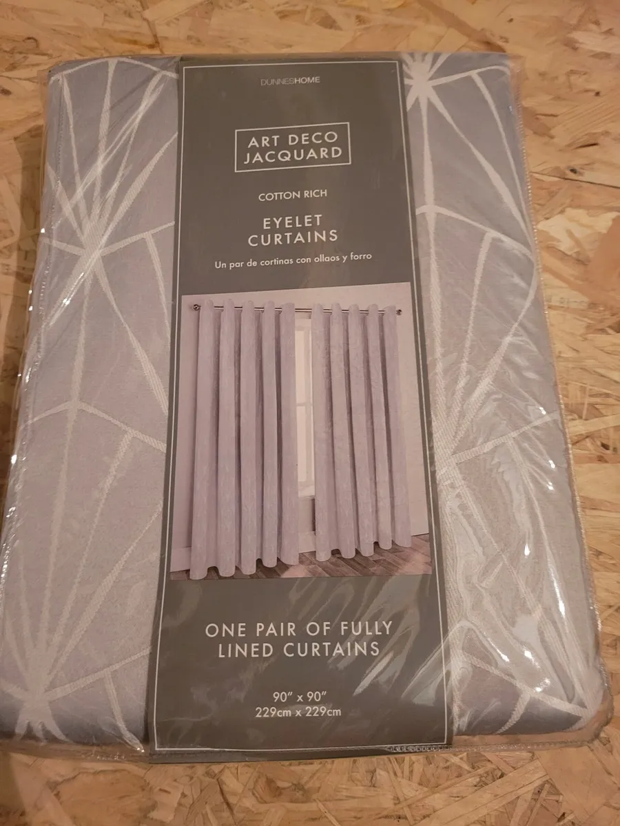 Curtains - Image 1