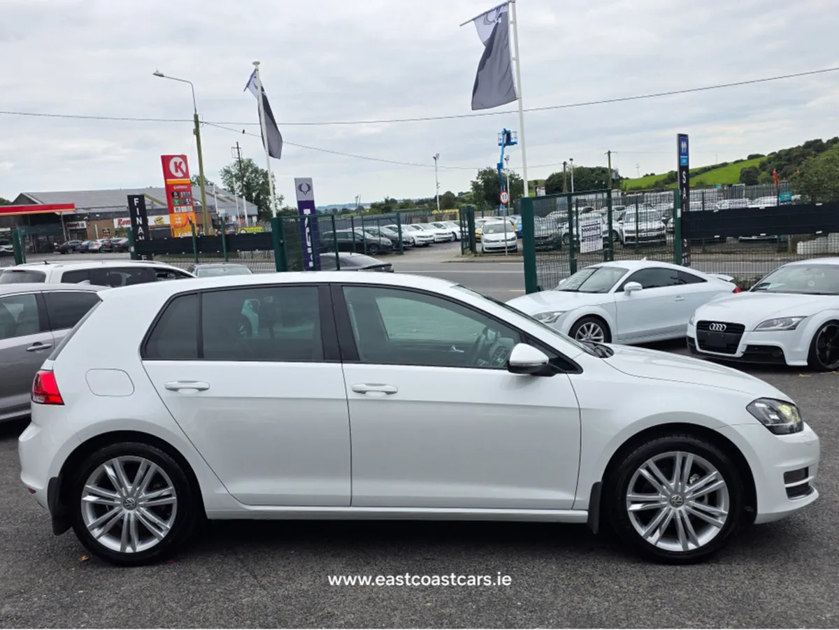 Volkswagen Golf 1.4 TSI AUTOMATIC FULL TAN LEATHER - Image 3