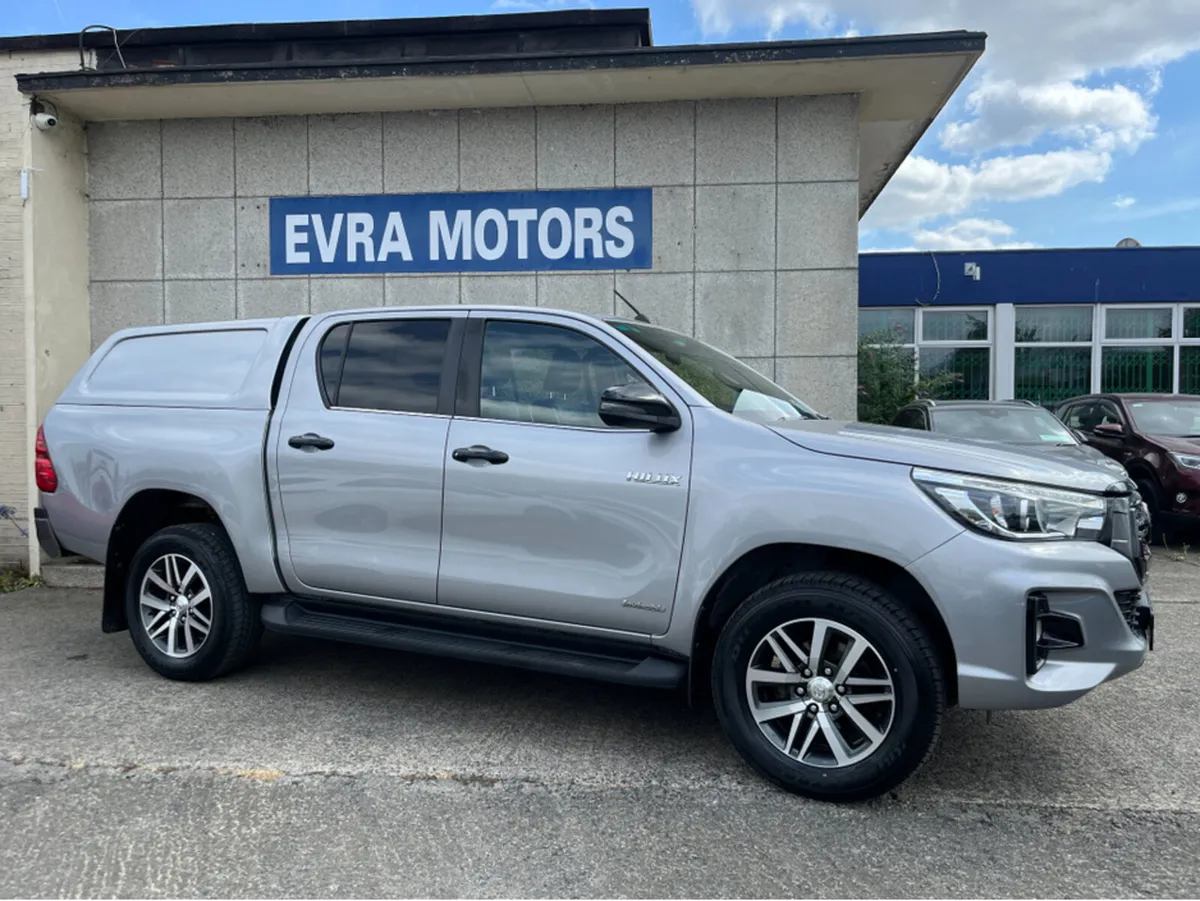 Toyota Hilux INVINCIBLE AUTOMATIC 2.4 DIESEL //HIG - Image 3