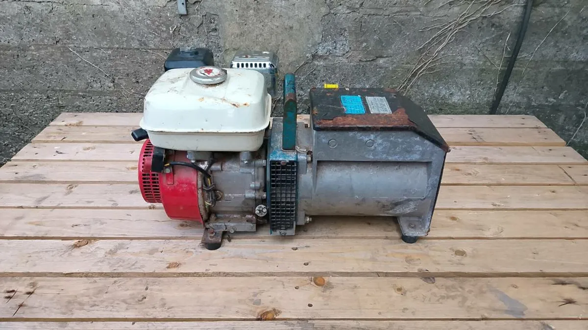 2 KVA generator - Image 1