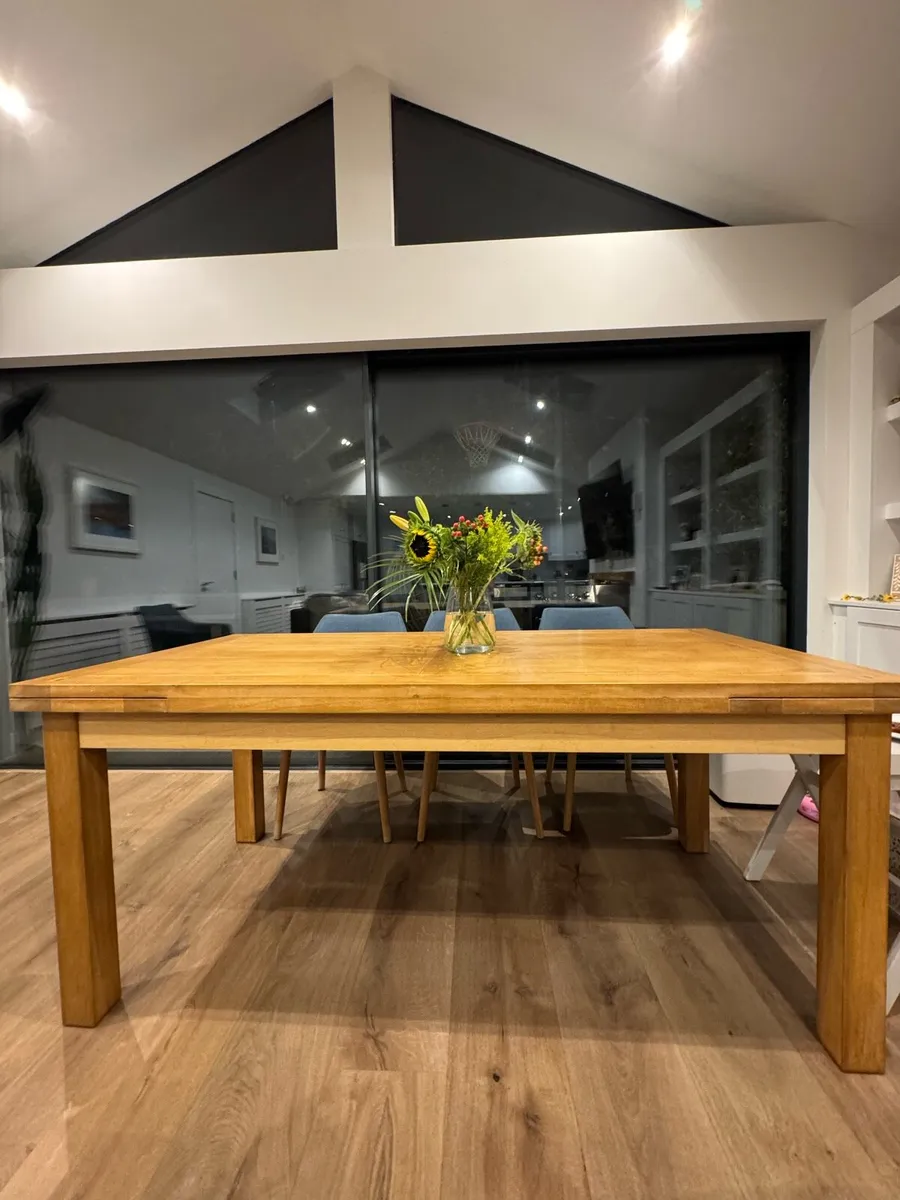 Oak dining table (free, collection only) - Image 1