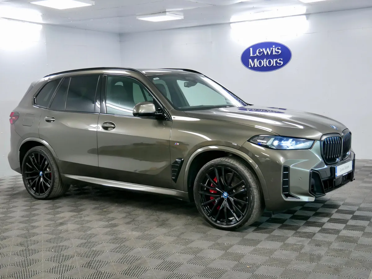 2024 BMW X5 50E M SPORT - Image 1