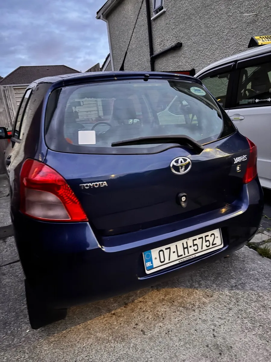 Toyota Yaris 2007 - Image 4