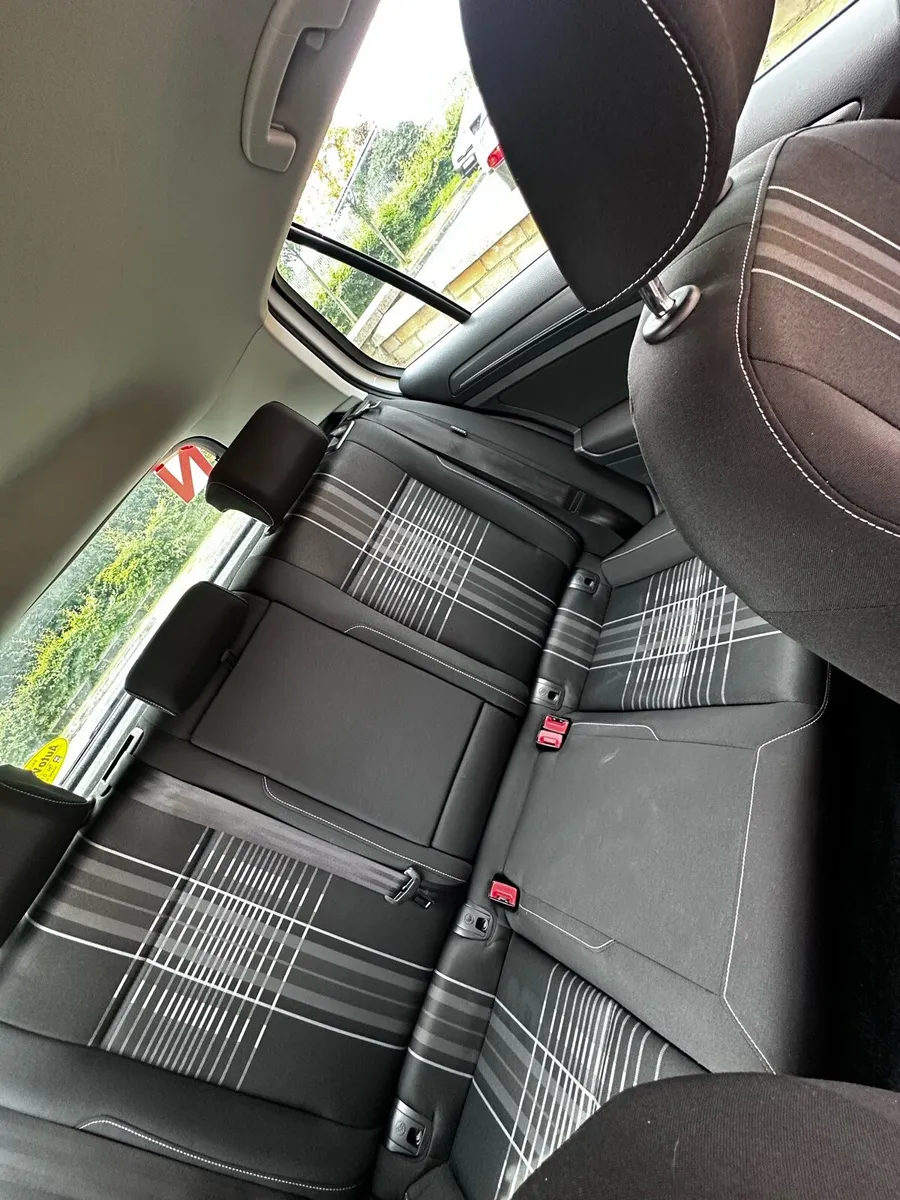Volkswagen Golf 1.2 TSI DSG - Image 3