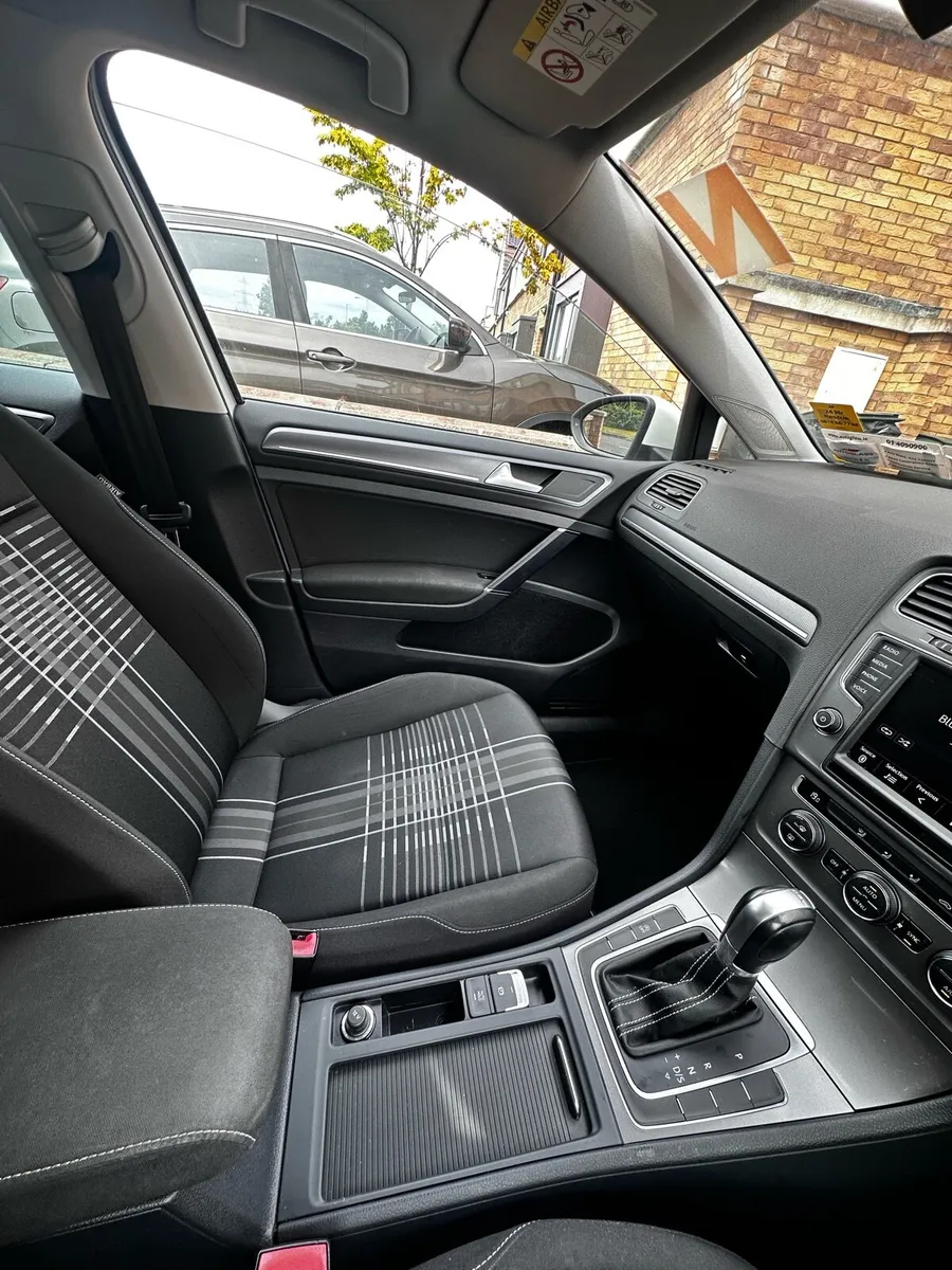 Volkswagen Golf 1.2 TSI DSG - Image 4