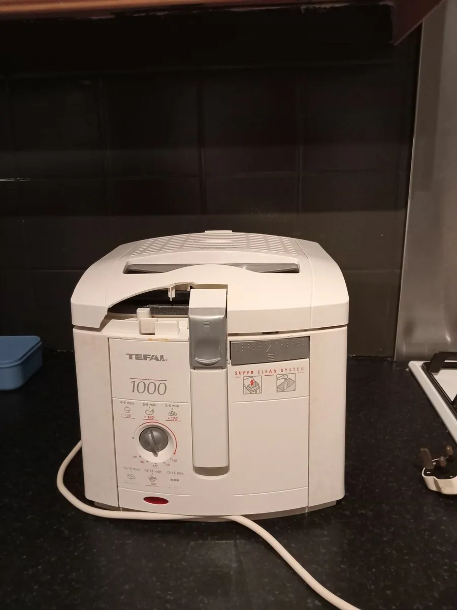 Tefal 1000 Deep Fryer - Image 1