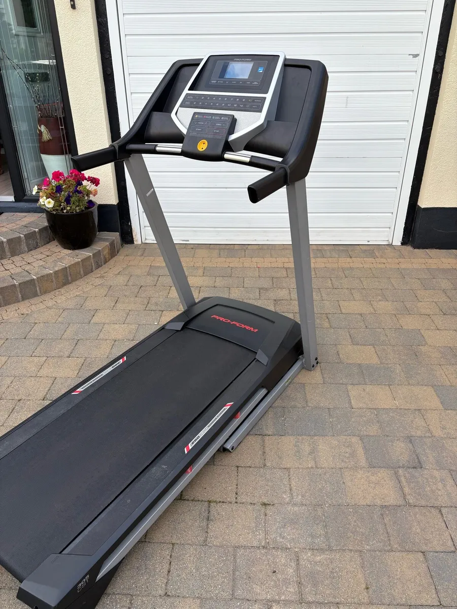 Pro Form Treadmill ( 305 CST) - Image 1