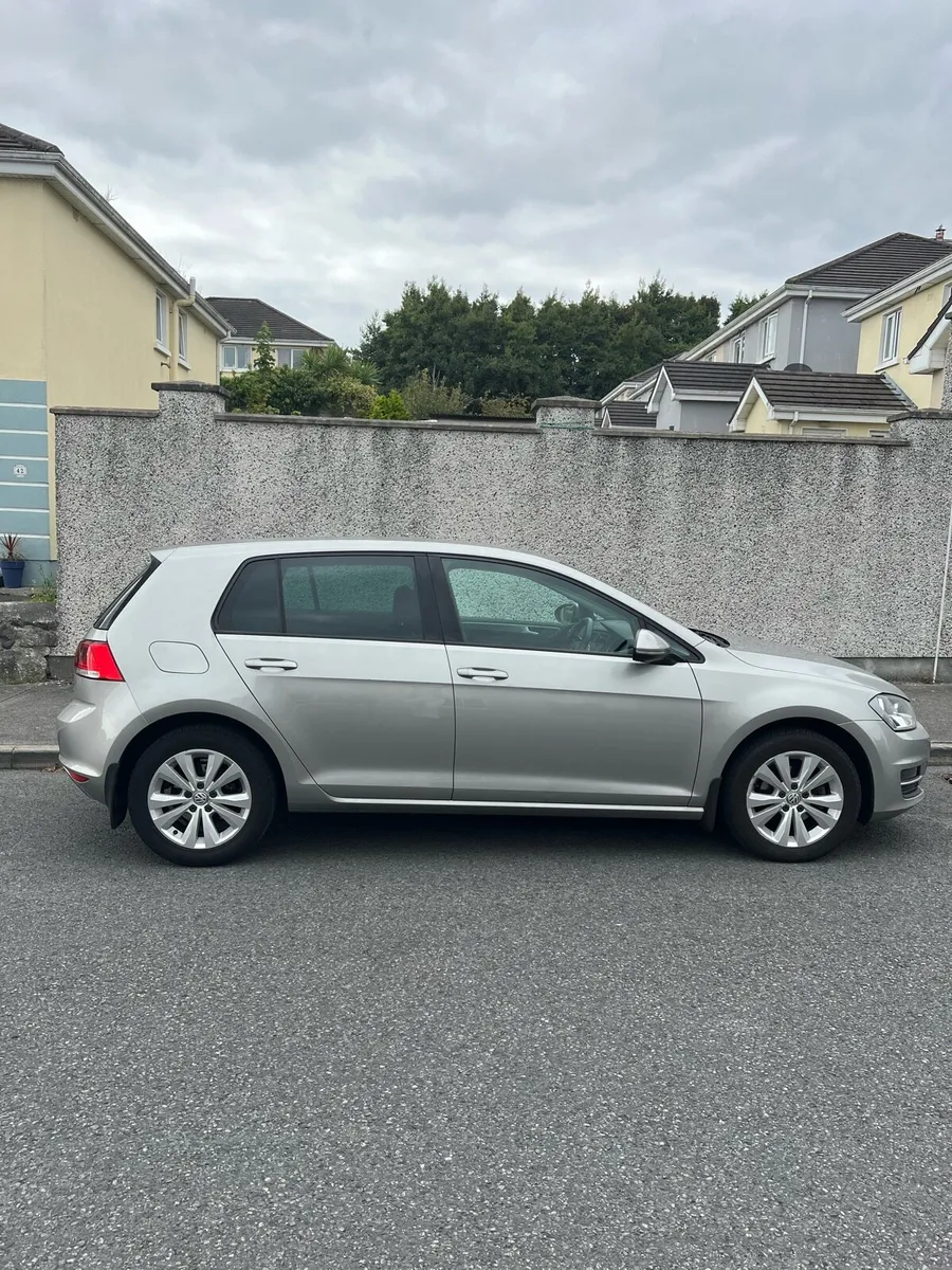 Volkswagen Golf TL 1.6tdi 2016 - Image 3