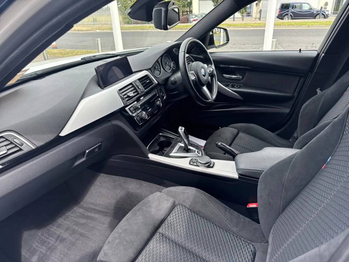 BMW 3-Series 330e Plug in Hybrid M Sport - Image 3
