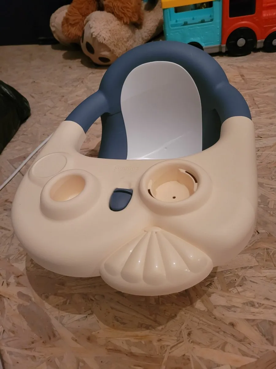 Bath seats - Image 1