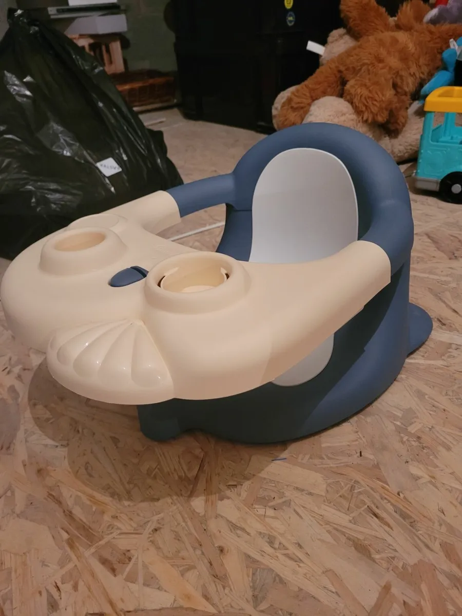 Bath seats - Image 3