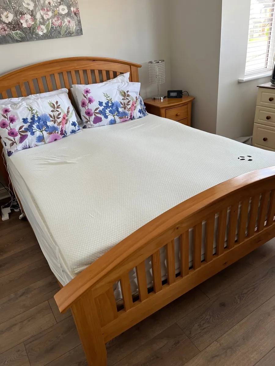 King size bed frame - Image 2