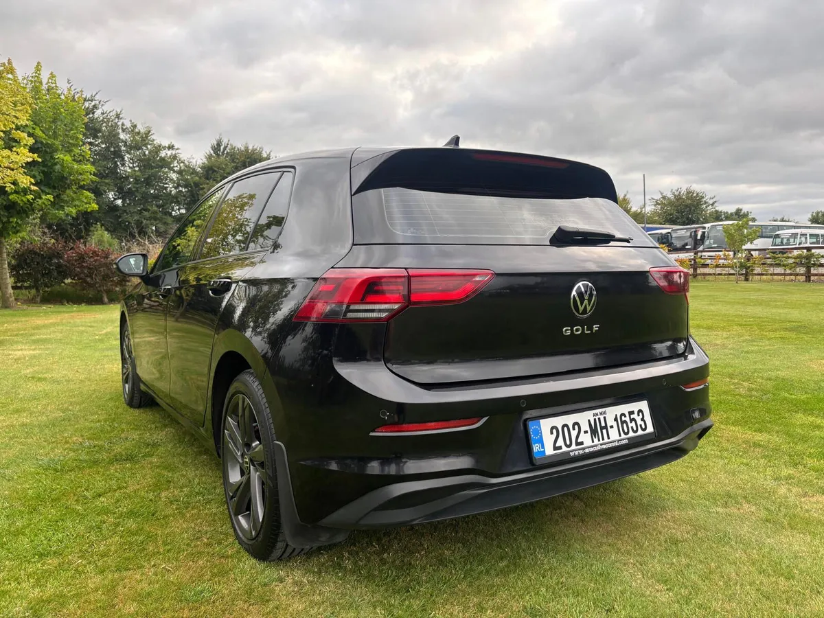 Volkswagen Golf 2020 2.0 TDI 115HP Life - Image 3