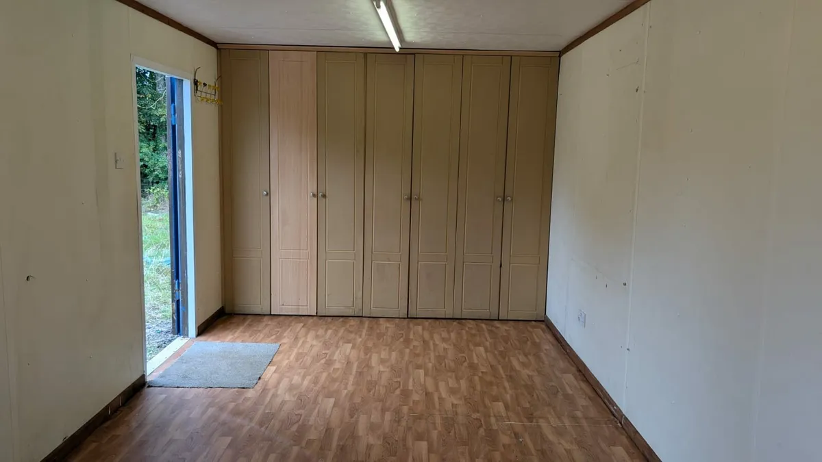 Anti vandal office - Image 3