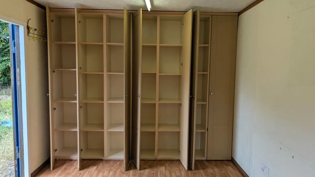 Anti vandal office - Image 4