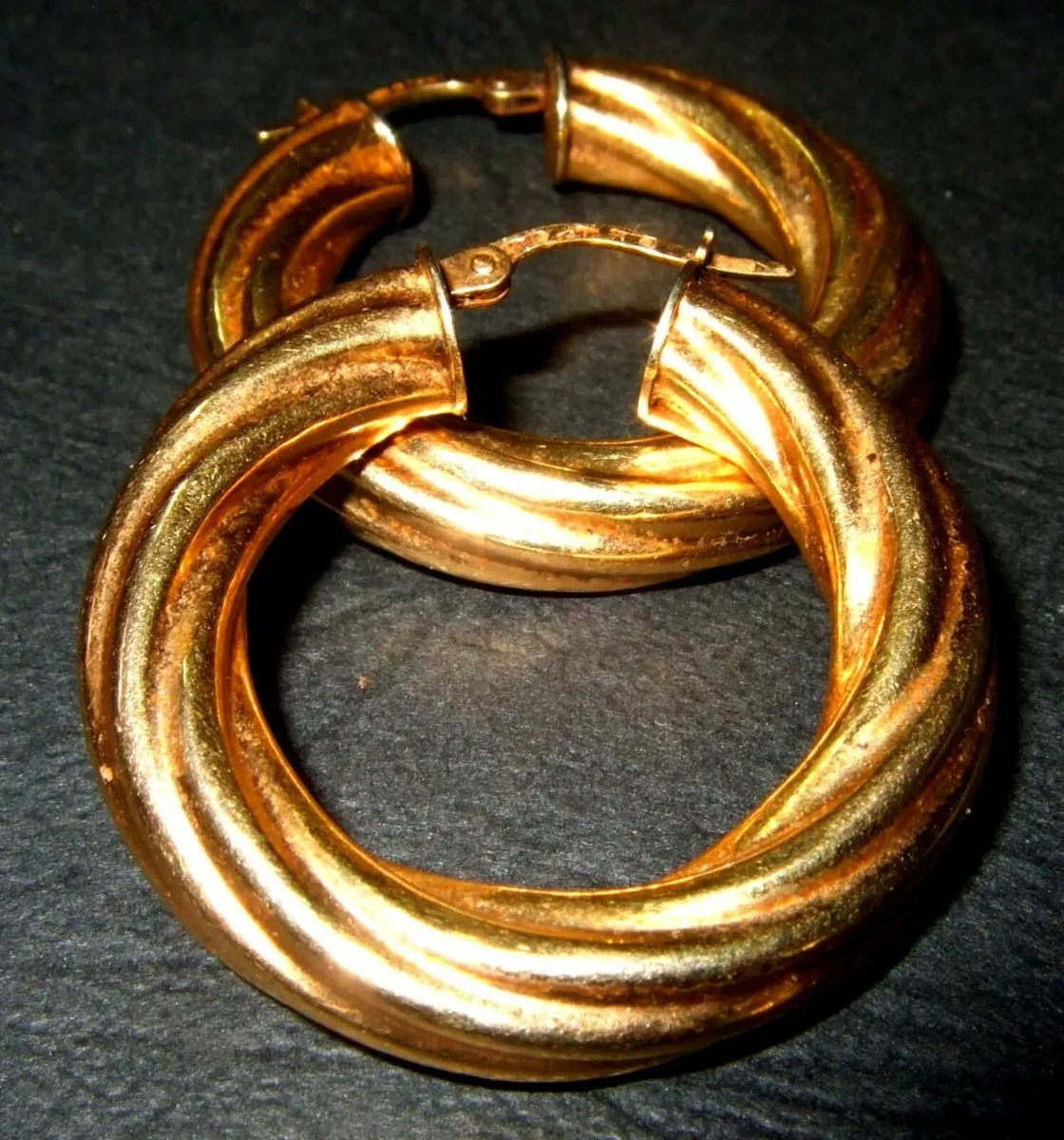 Vintage 9ct Gold Twisted Creole Hoops - Image 3