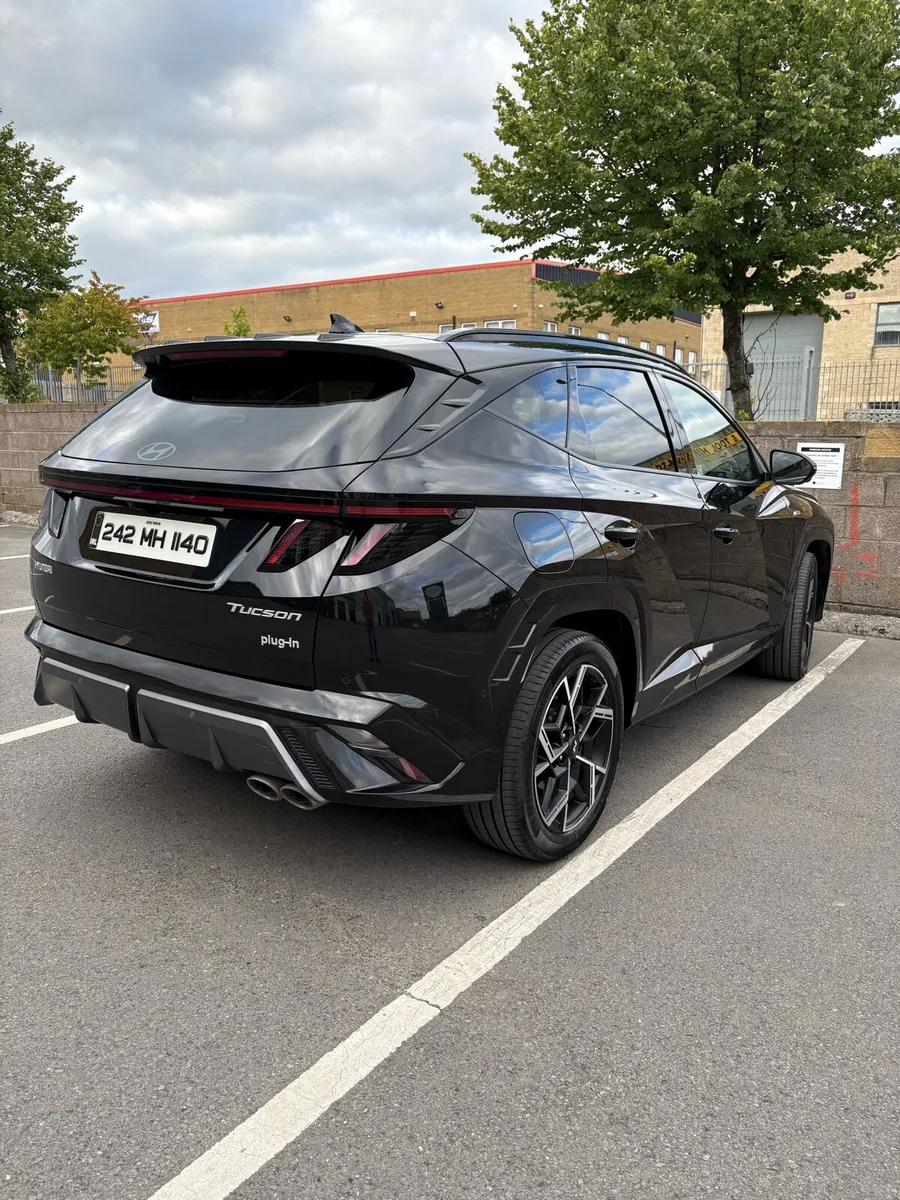 242 Hyundai Tucson N-Line Phev - Image 3