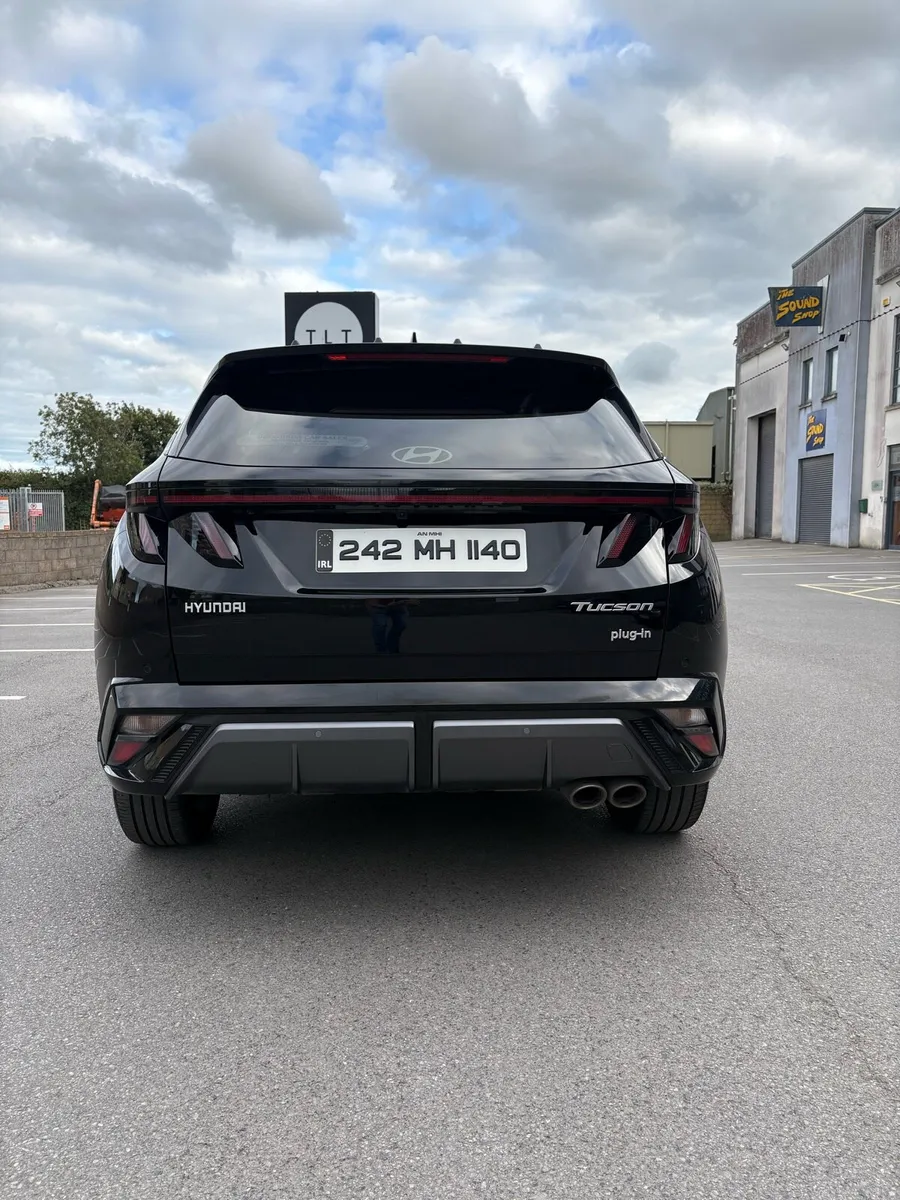 242 Hyundai Tucson N-Line Phev - Image 4