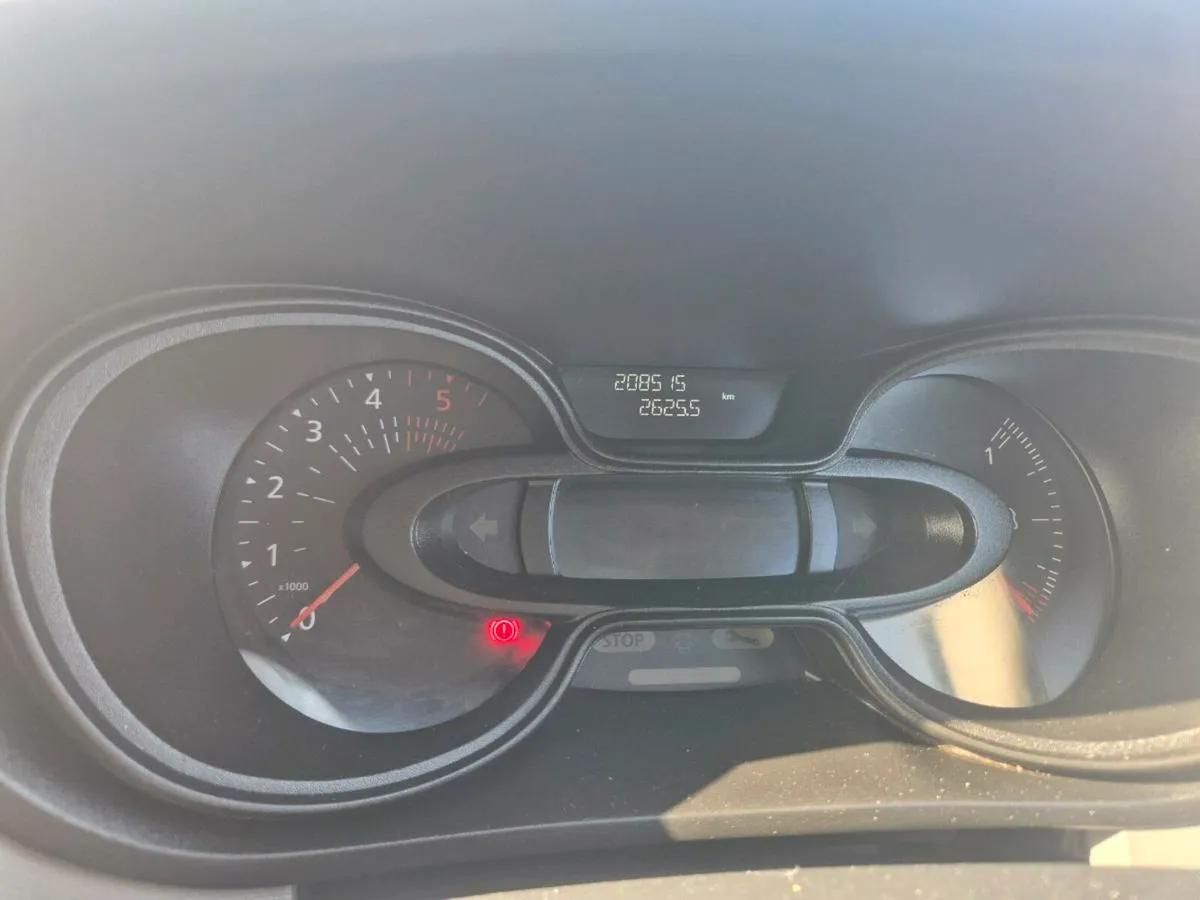 Renault Trafic - Image 2