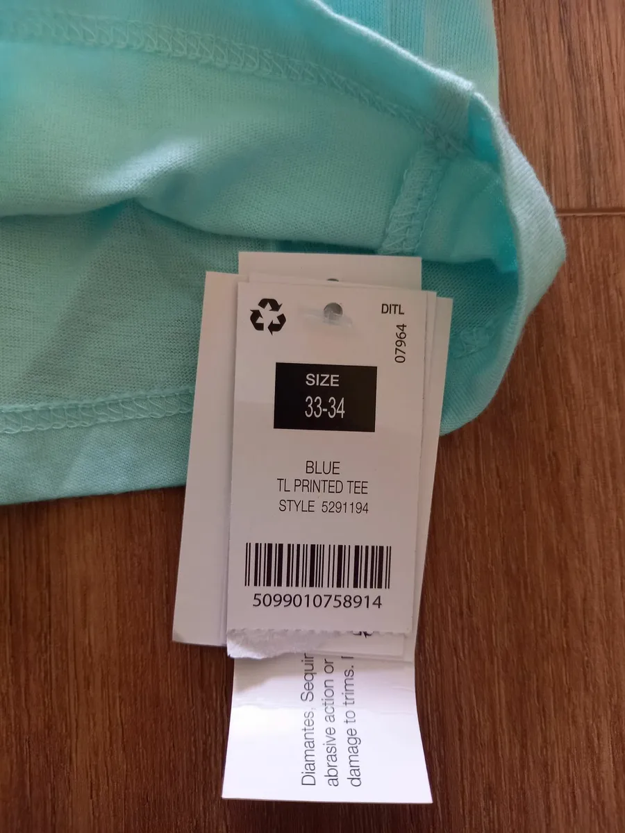 Girl's Blue Printed T shirt from Dunnes, Age 13 - Image 3