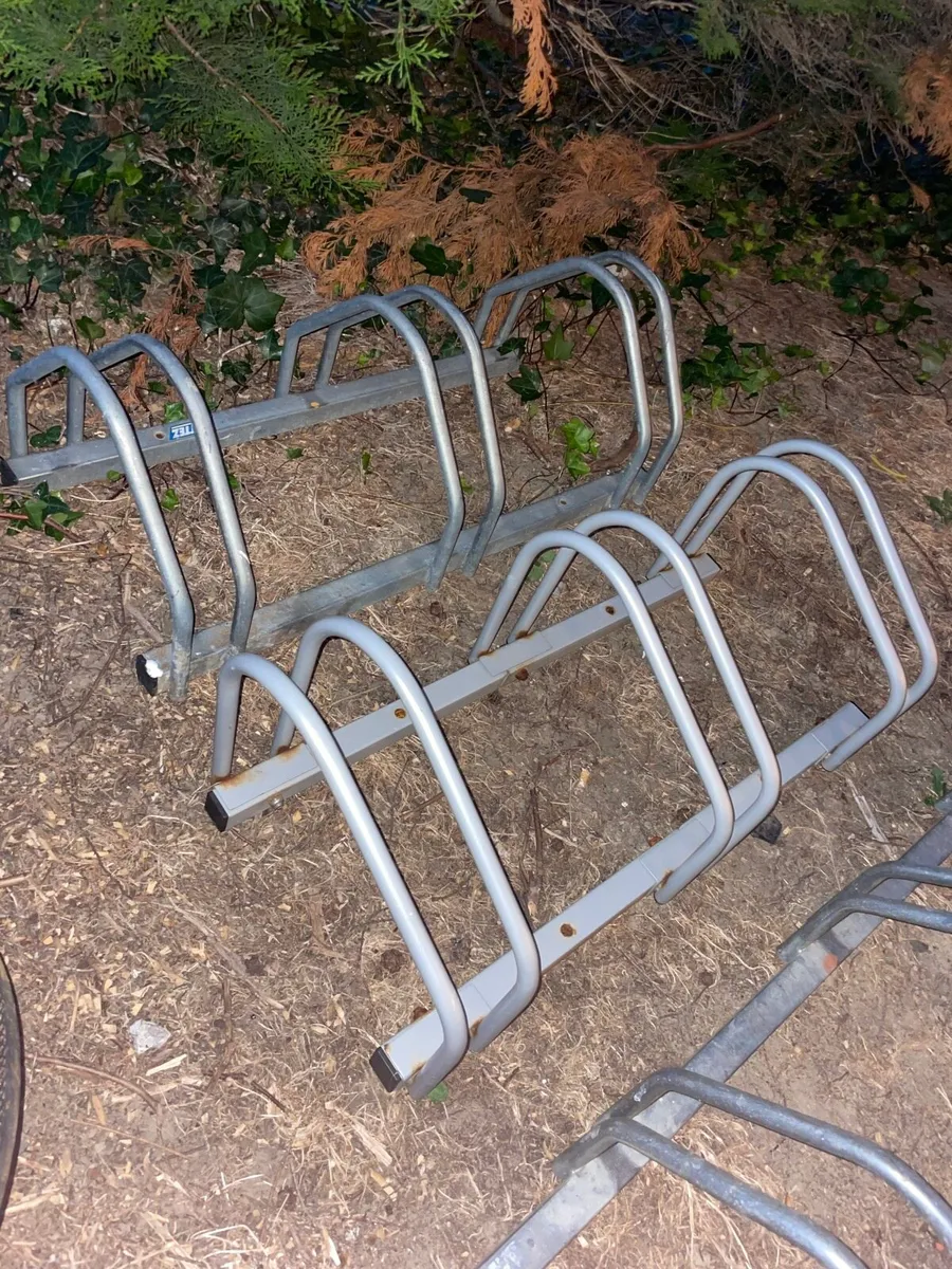 Bike racks garden - Image 3