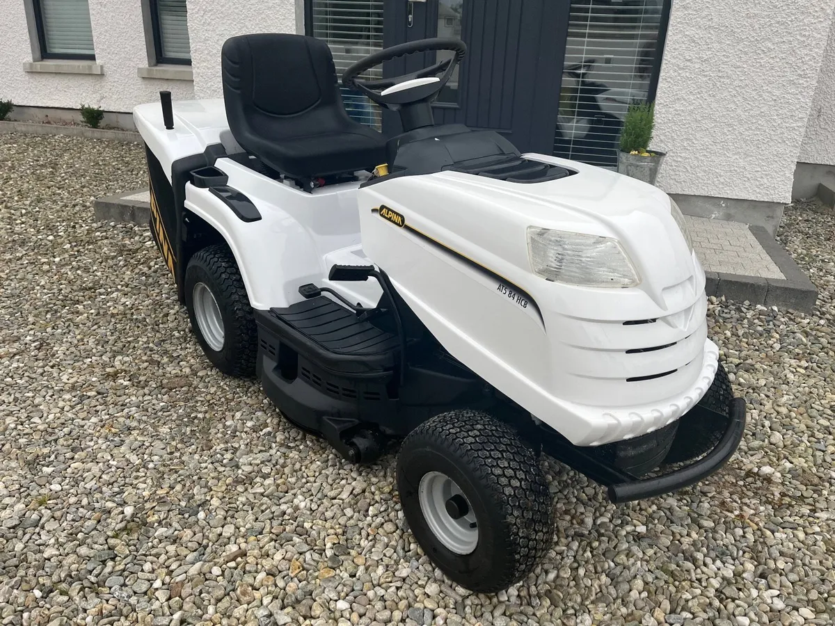 Mountfield  hydrostatic ride on mower - Image 4
