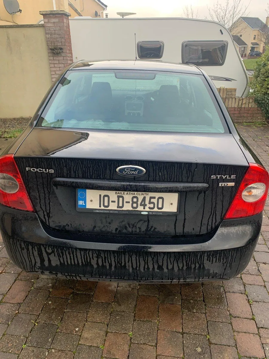 Ford Focus 2010 - Image 4