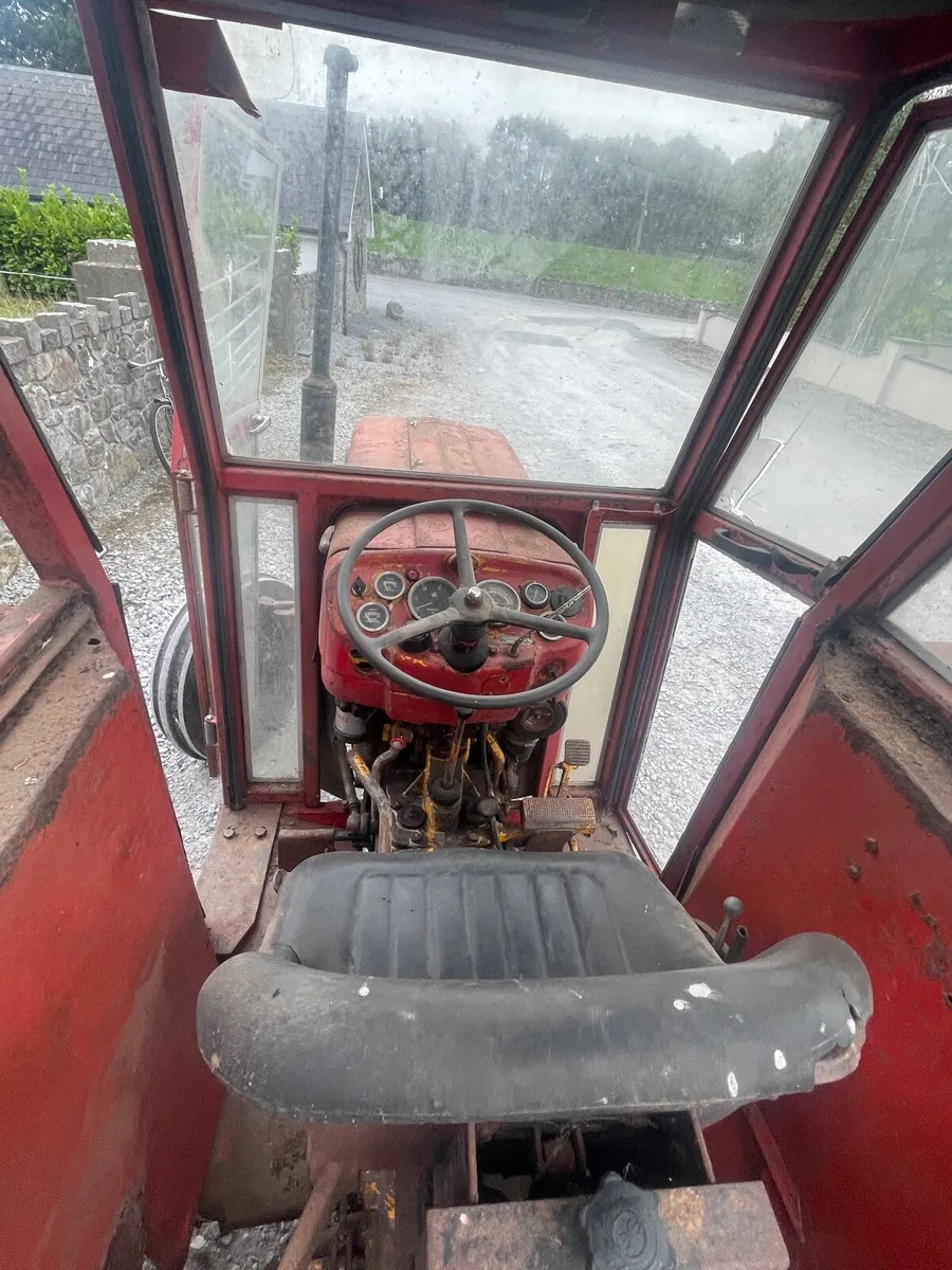 Massey 135 - Image 4