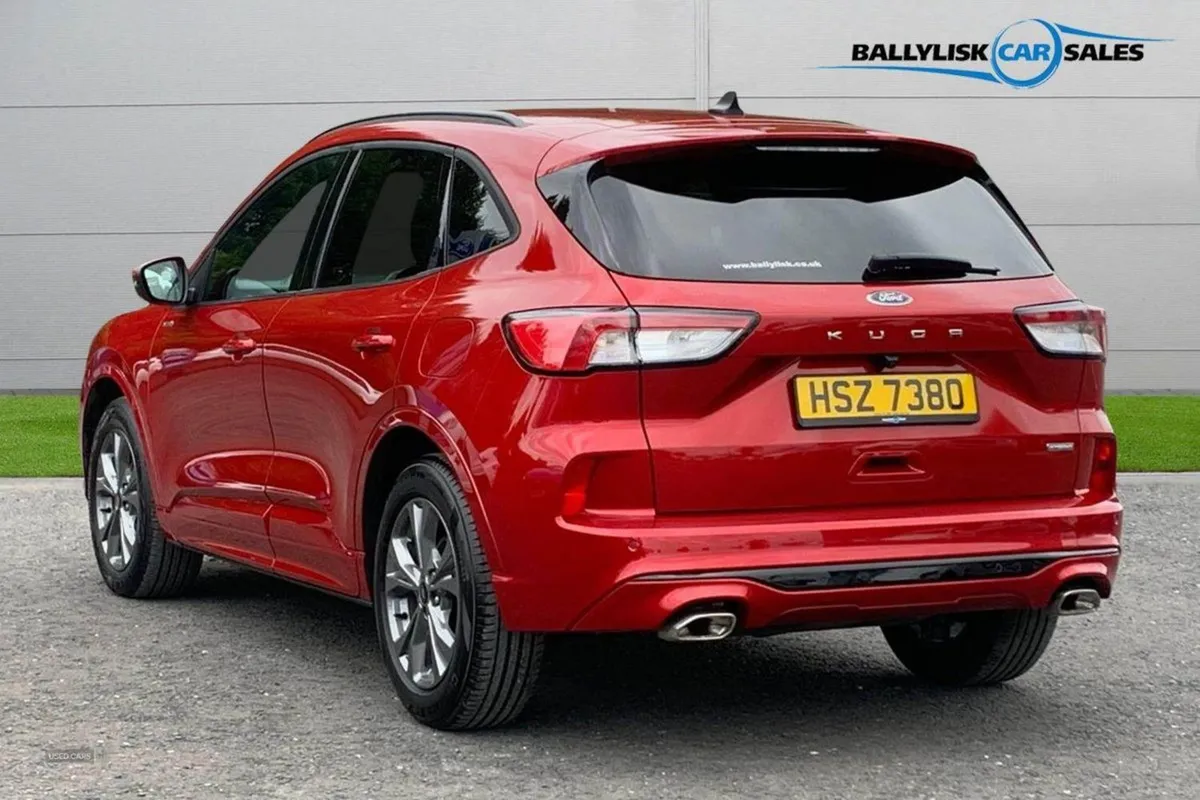 Ford Kuga 2.5h 190PS Fhev St-line Edition in Luci - Image 2