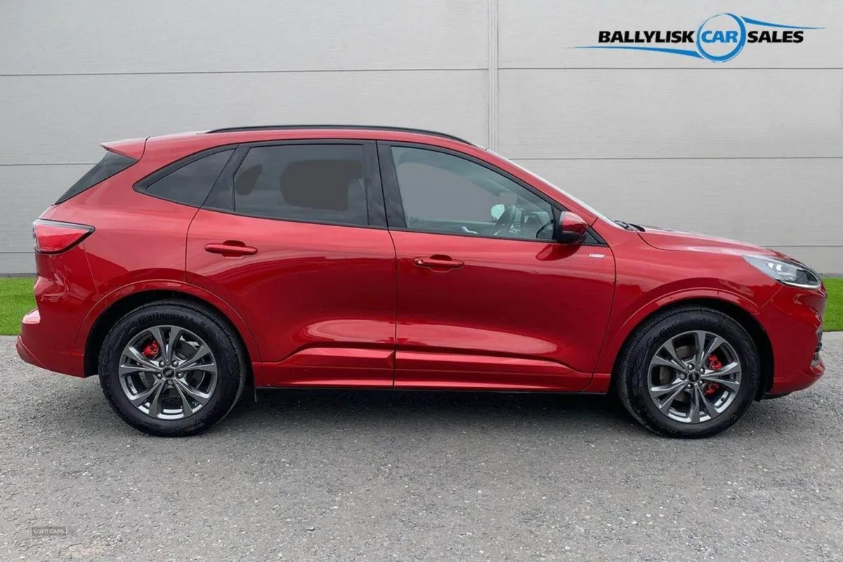 Ford Kuga 2.5h 190PS Fhev St-line Edition in Luci - Image 3