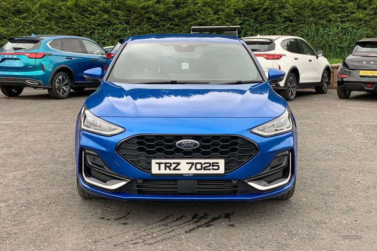 Ford Focus 1.0t 125PS St-line Vignale in Desert I - Image 4