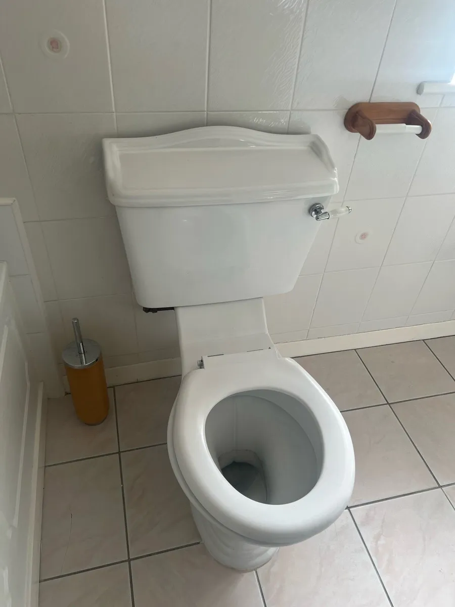 Bathroom ware - Image 2