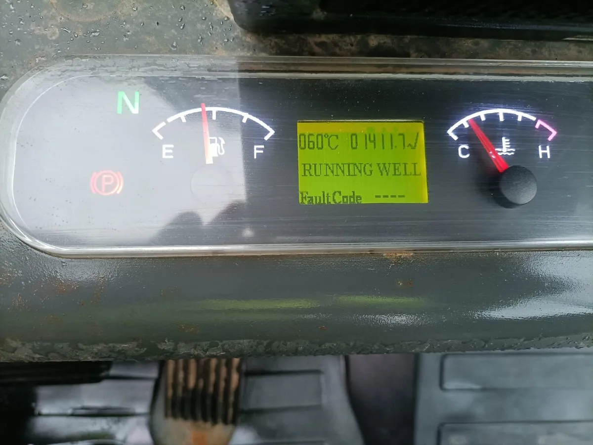 2018 5 ton forklift Cummins engine Low Hrs - Image 4