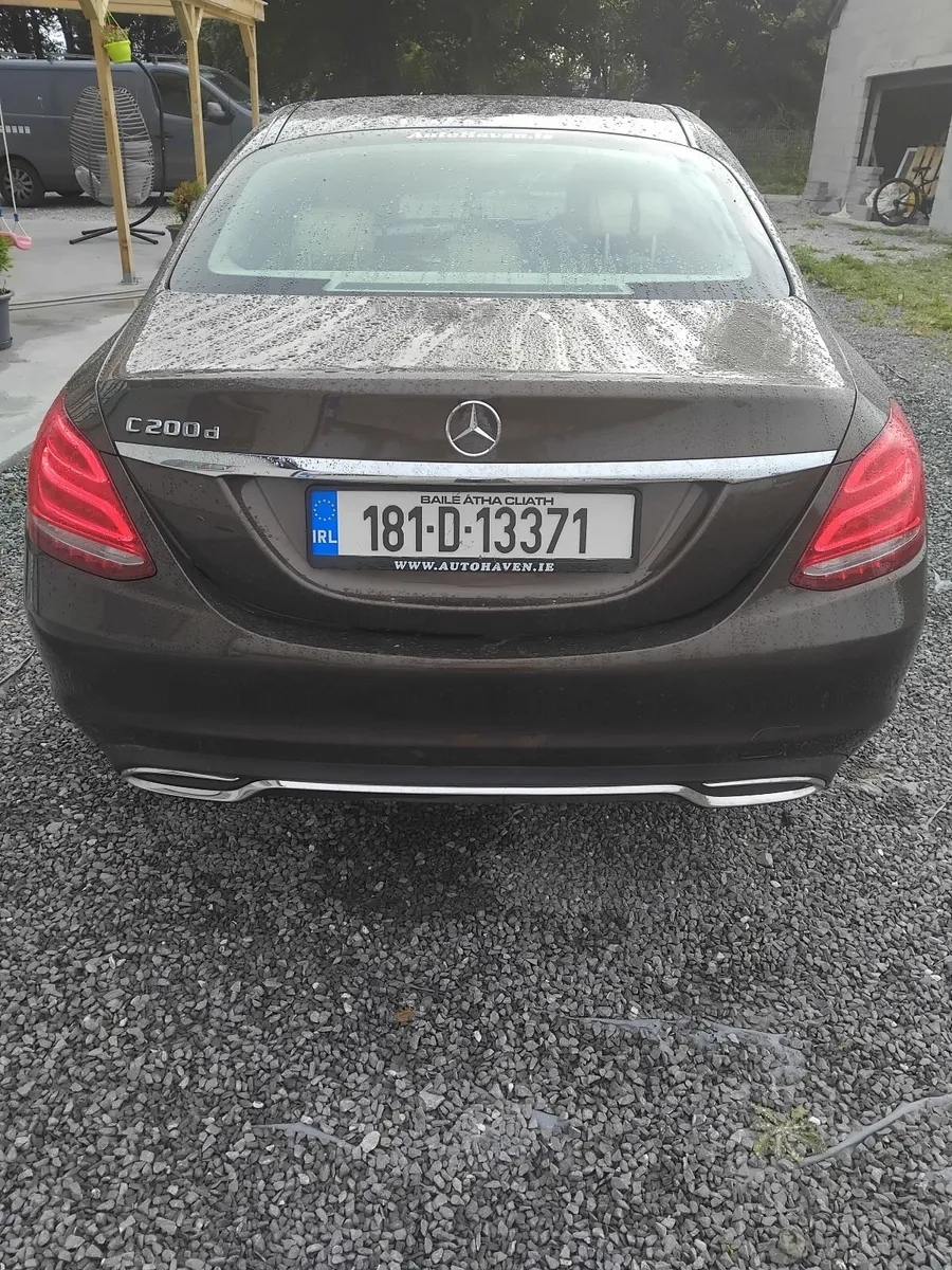 Mercedes-Benz C-Class 2018 - Image 4