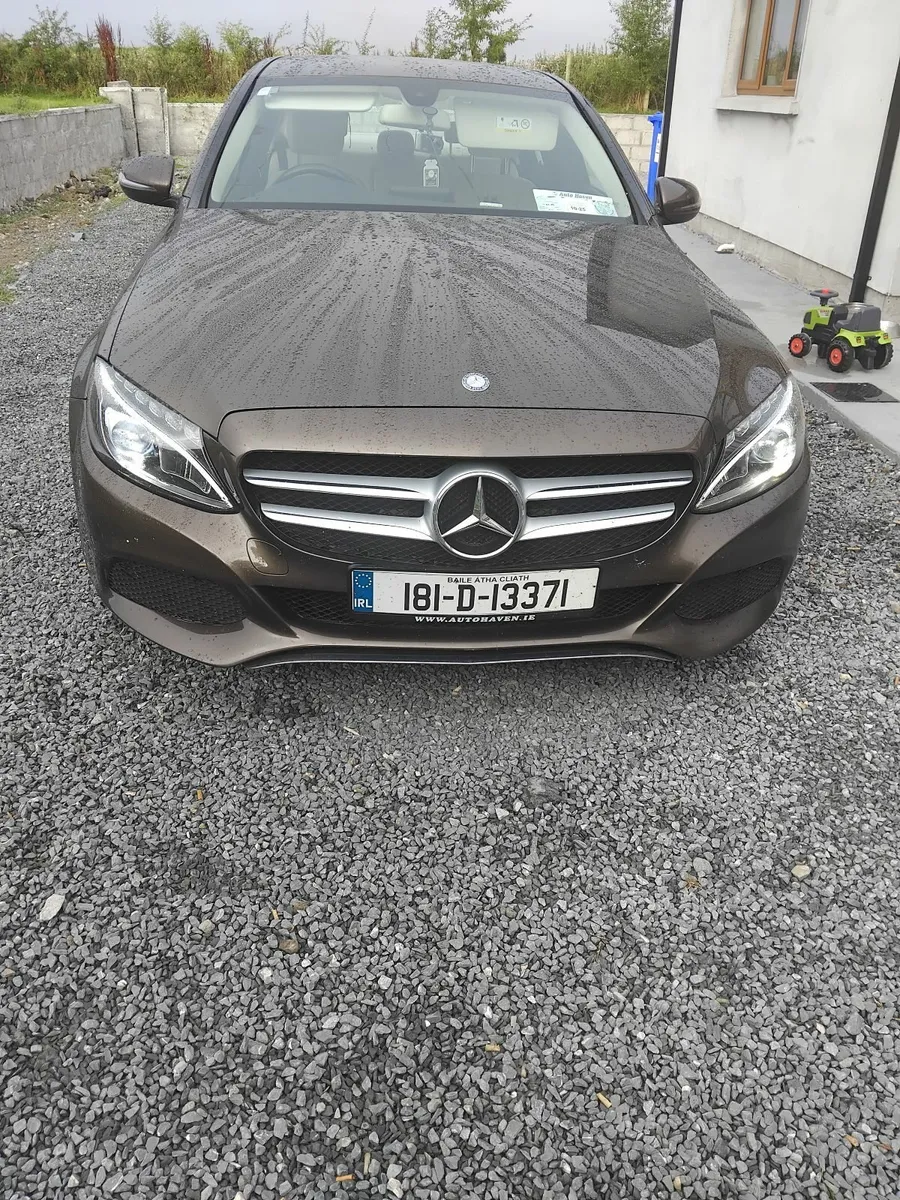 Mercedes-Benz C-Class 2018 - Image 2
