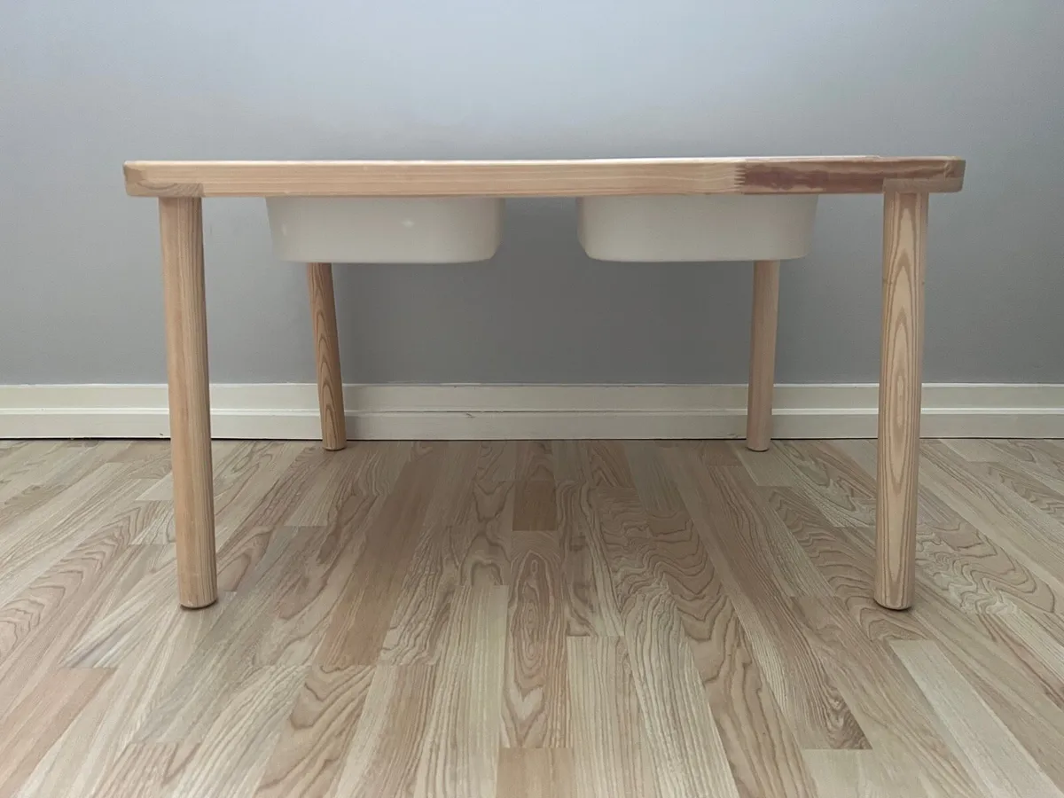 IKEA FLISAT children's table - Image 4