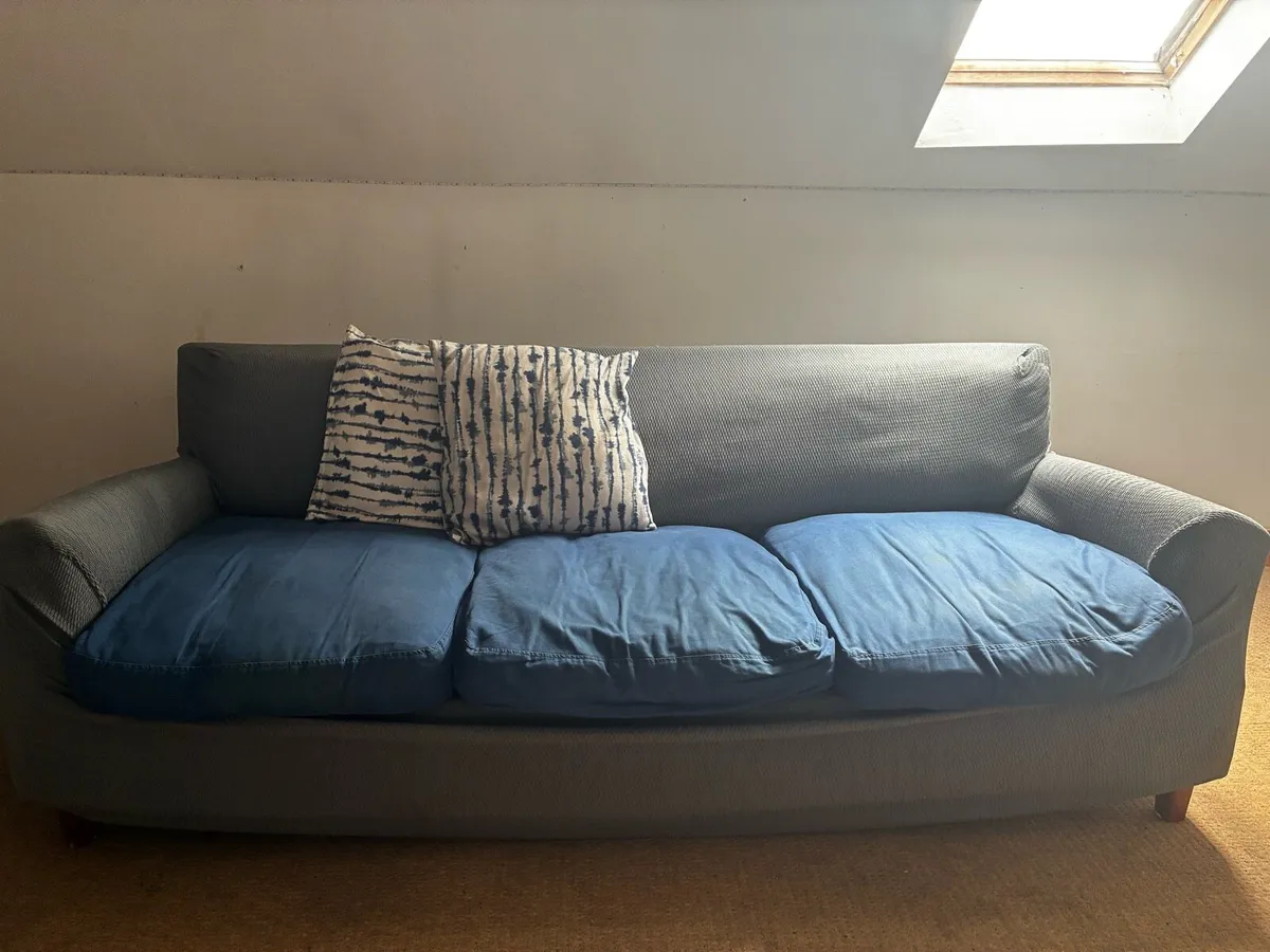 Couch - Image 3