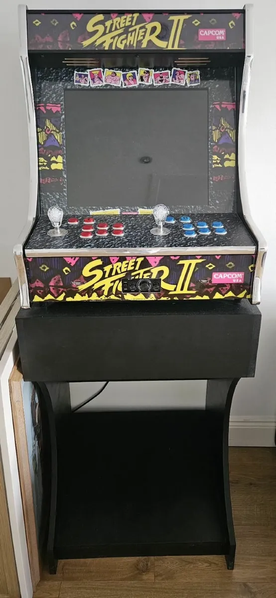Retro Arcade Game - Image 1