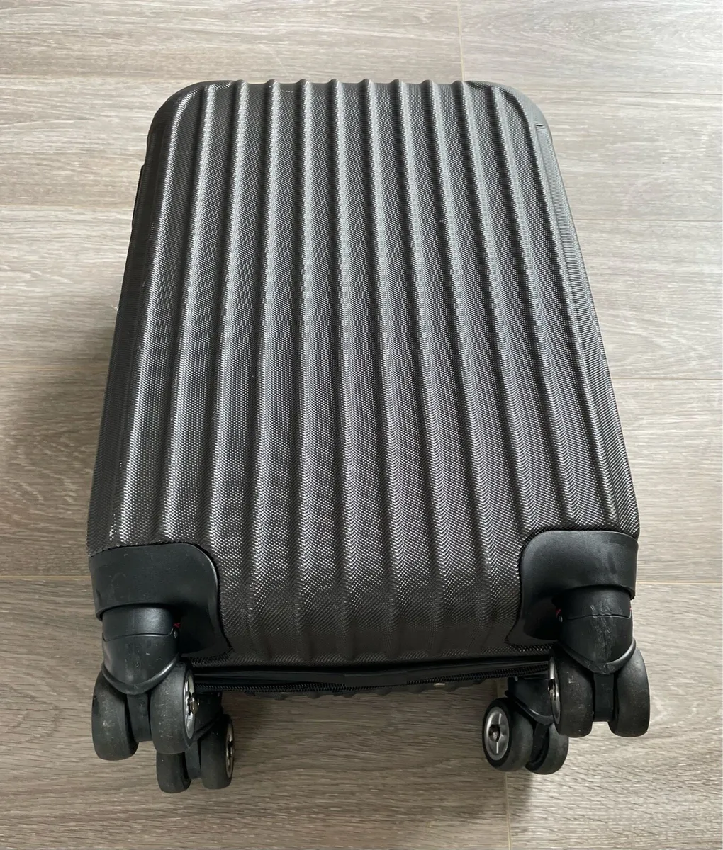 Cabin Suitcase Luggage - Hardshell - Black - Image 2