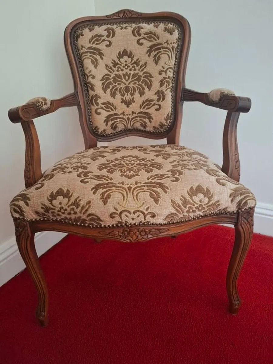 2 Occasional Chairs - Image 1