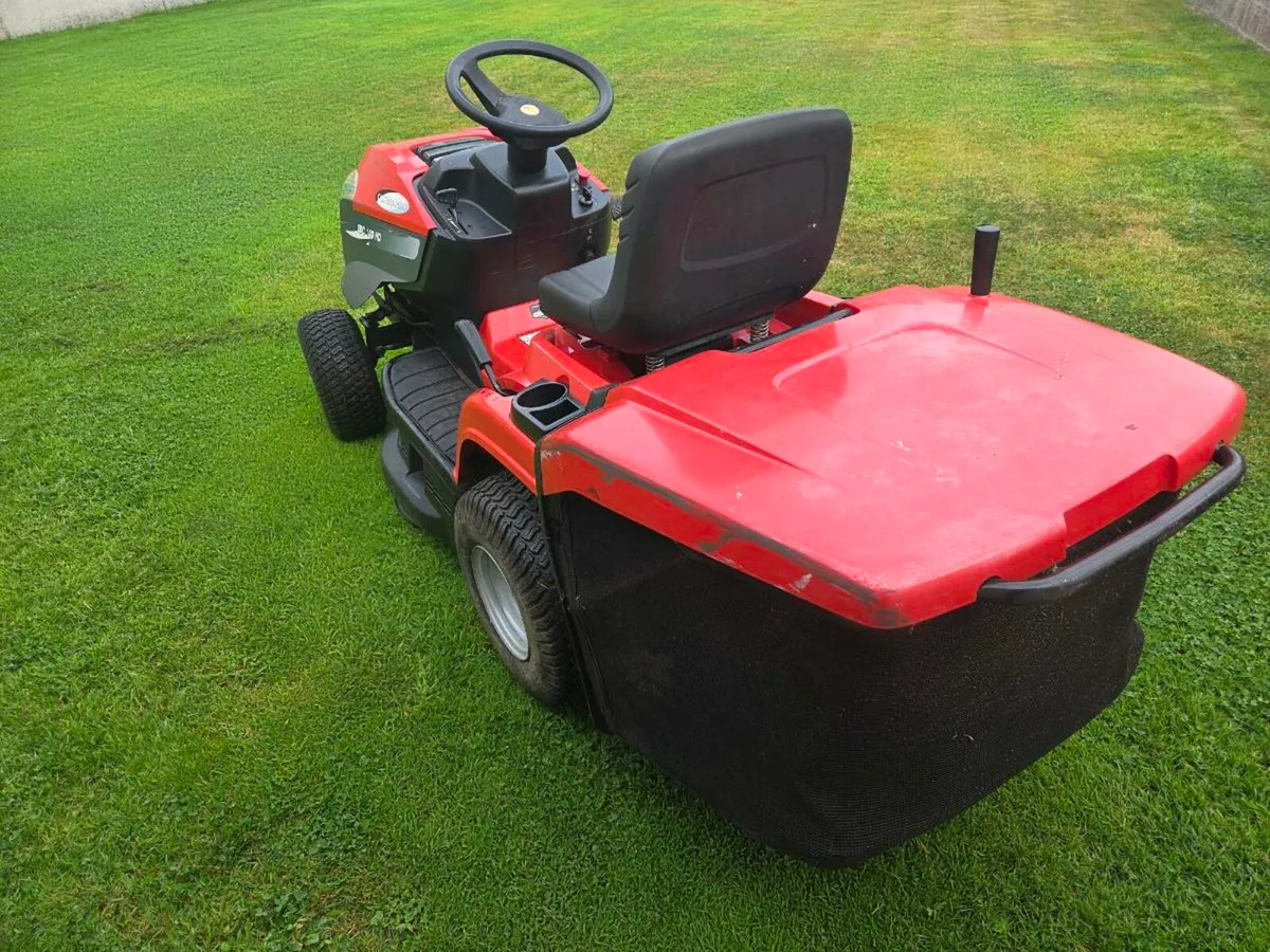 Castle Gardens hydro lawnmower for sale - Image 3