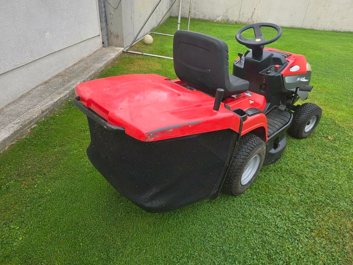 Castle Gardens hydro lawnmower for sale - Image 4