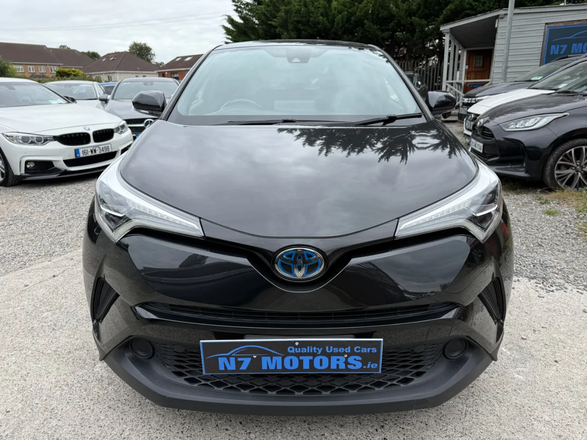 2018 Toyota C-HR  1.8 HYBRID AUTO - Image 3