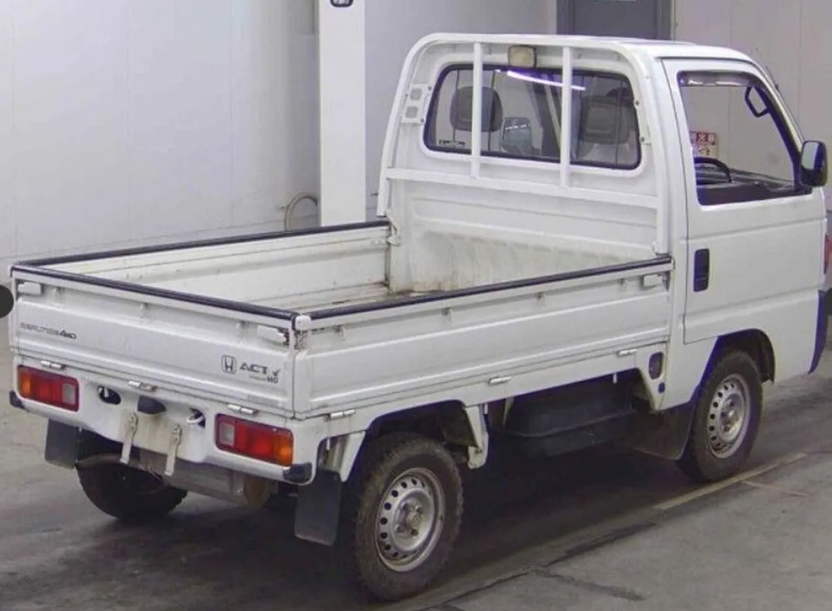 Honda Acty 4 wheel drive Vintage! - Image 4