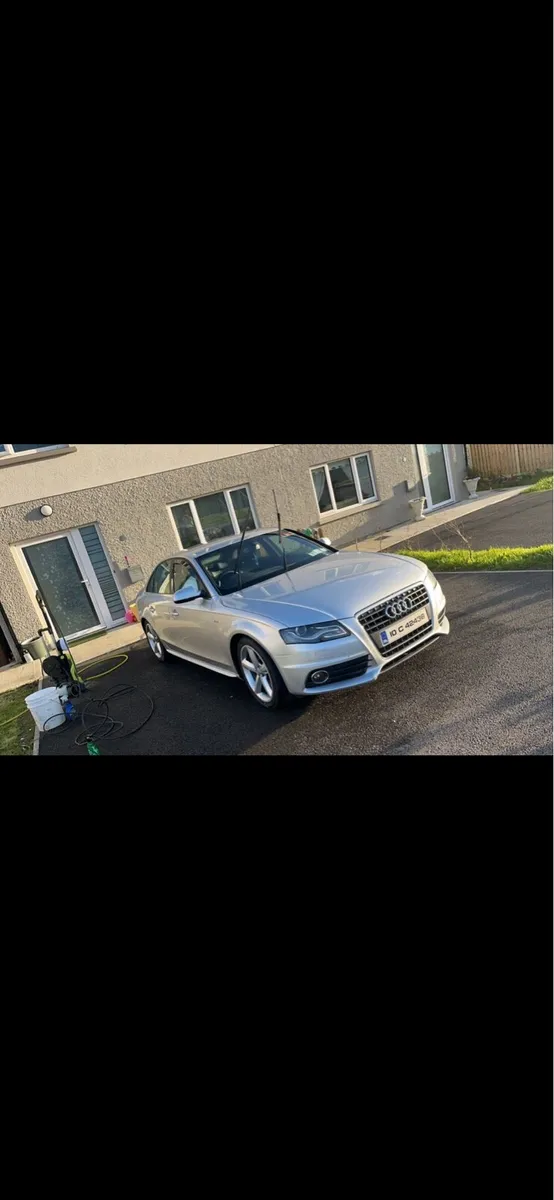 Audi a4 S line 2.0 - Image 1