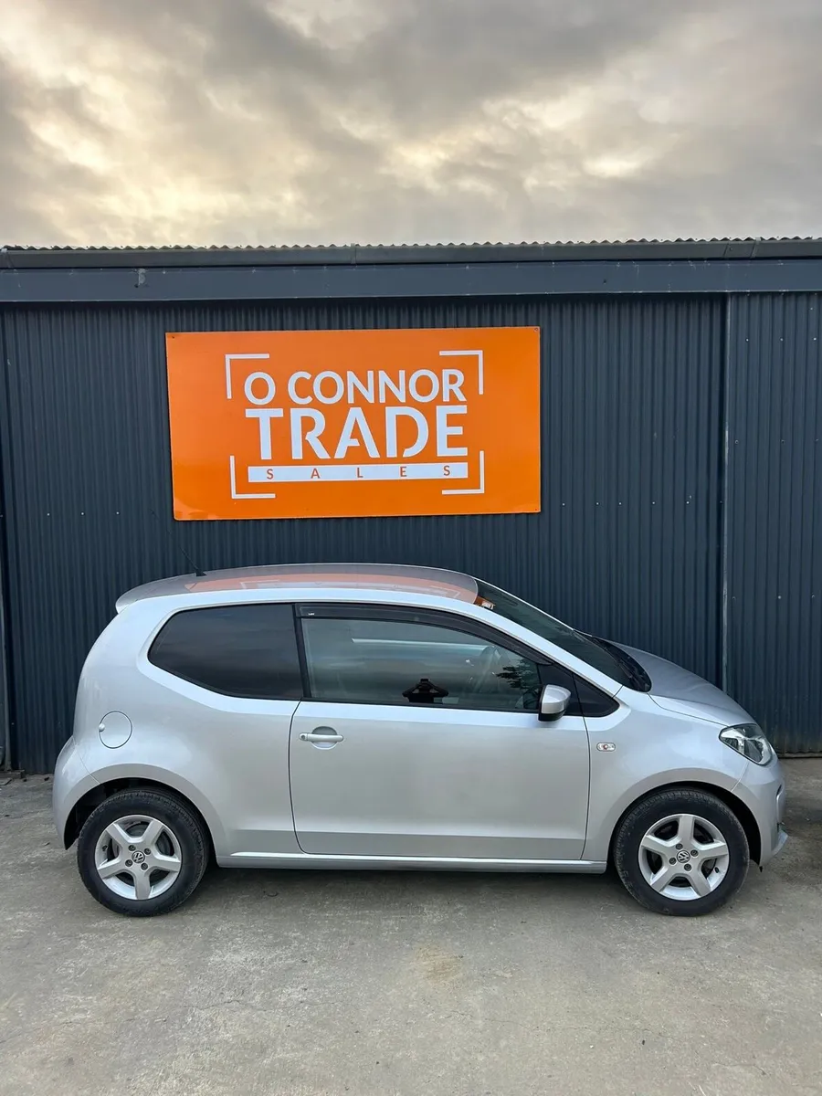 VW UP VERY LOW MILEAGE - Image 4