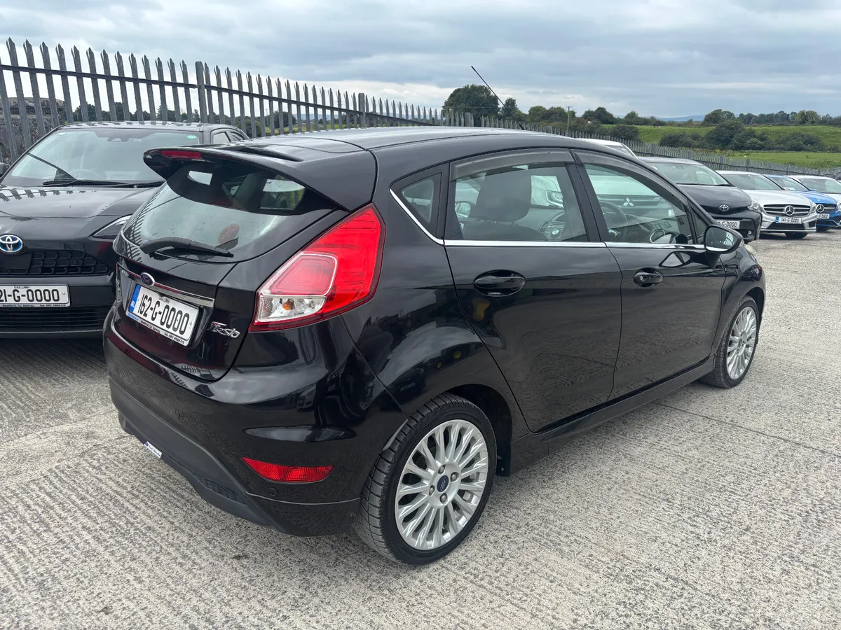 Ford Fiesta Eco Boost Automatic 2016 - Image 3