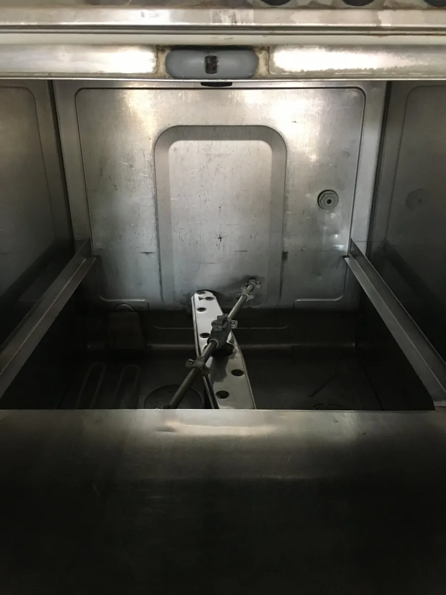 Dish washer - Image 1