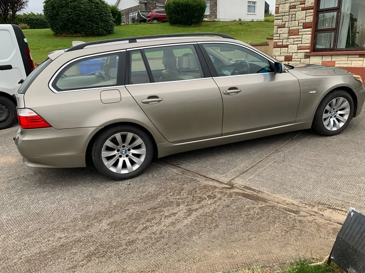 BMW 530d Touring (E61) Low road tax - Image 4