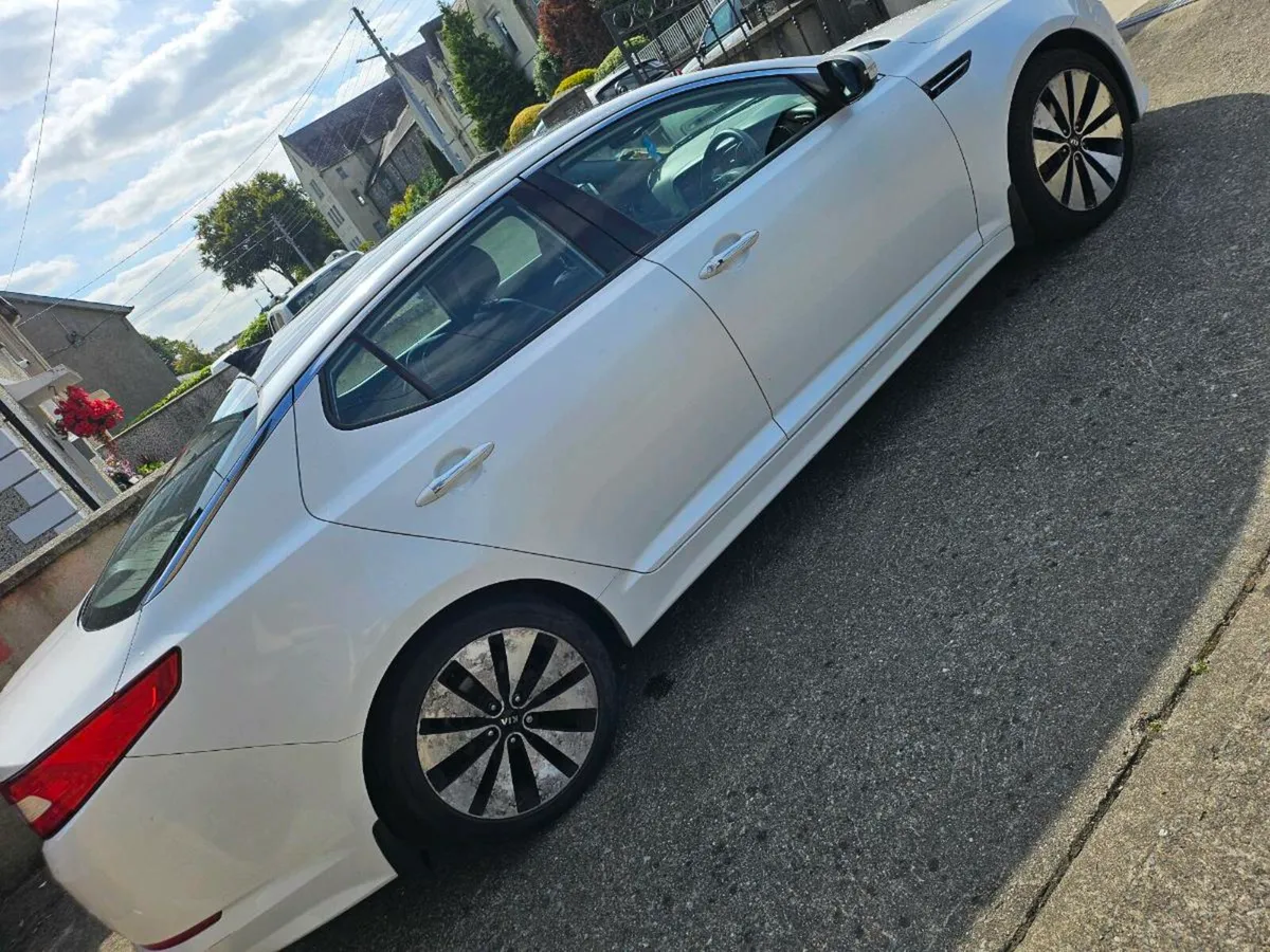 Kia Optima 2013 – Top Spec, Self Parking, Heated L - Image 1